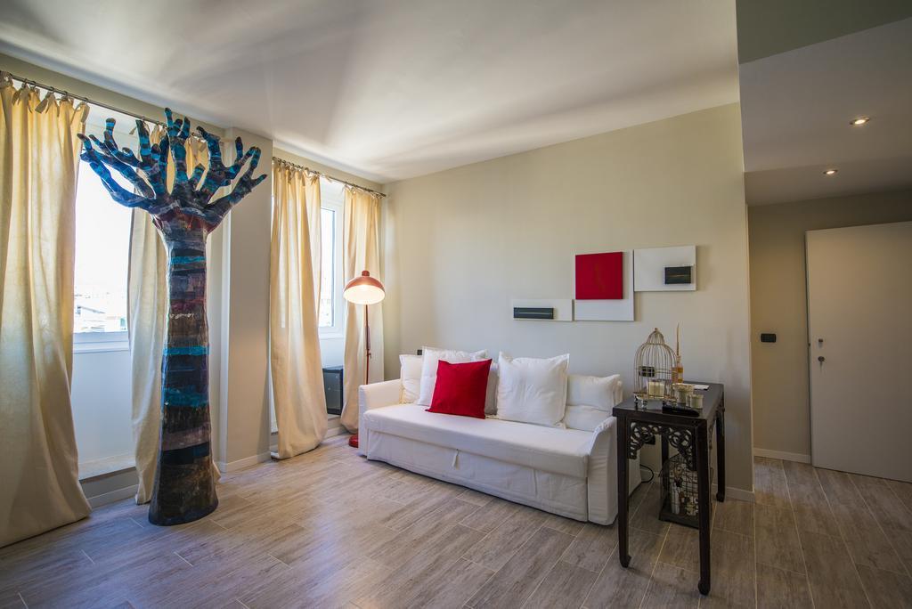 So&Leo Guest House Genoa Bilik gambar